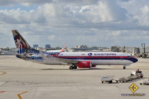 Boeing 737-8CX